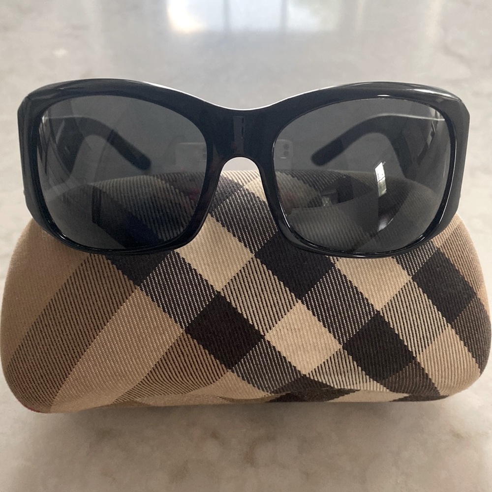 Authentic Burberry Black Sunglasses Gently Used. Excellent Condition.